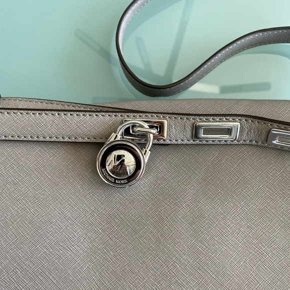 Michael Kors leather grey crossbody bag purse - Picture 2 of 5